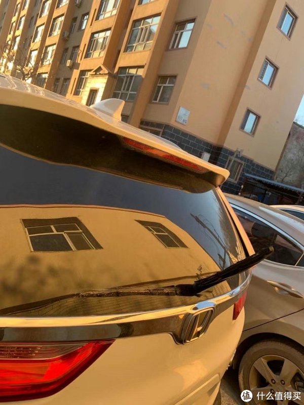 小汽车为什么总换雨刷器呢？