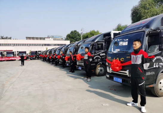 注:江淮汽车向顺丰速运批量交付定制车辆