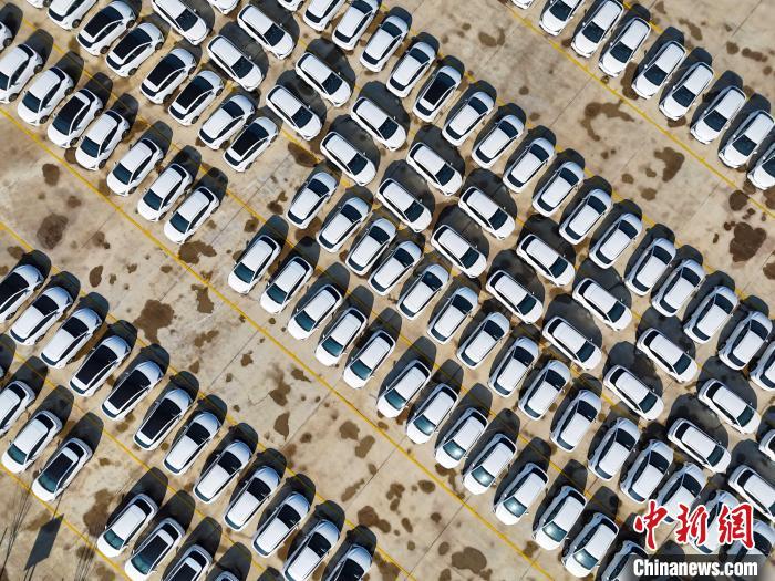 中汽协：一季度汽车产销开门红 出口同比增长超三成