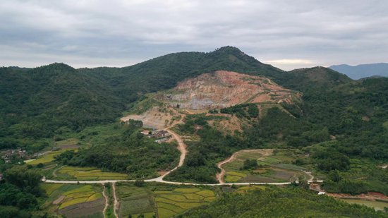     2021年10月25日，村民用無人機拍攝山蕉坑村。受訪者供圖