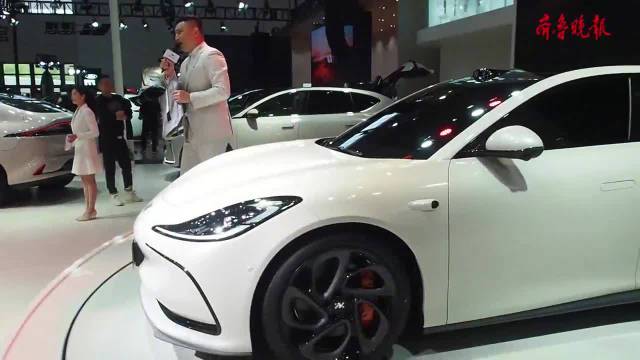 刚发布四天，智己L6亮相齐鲁车展引关注