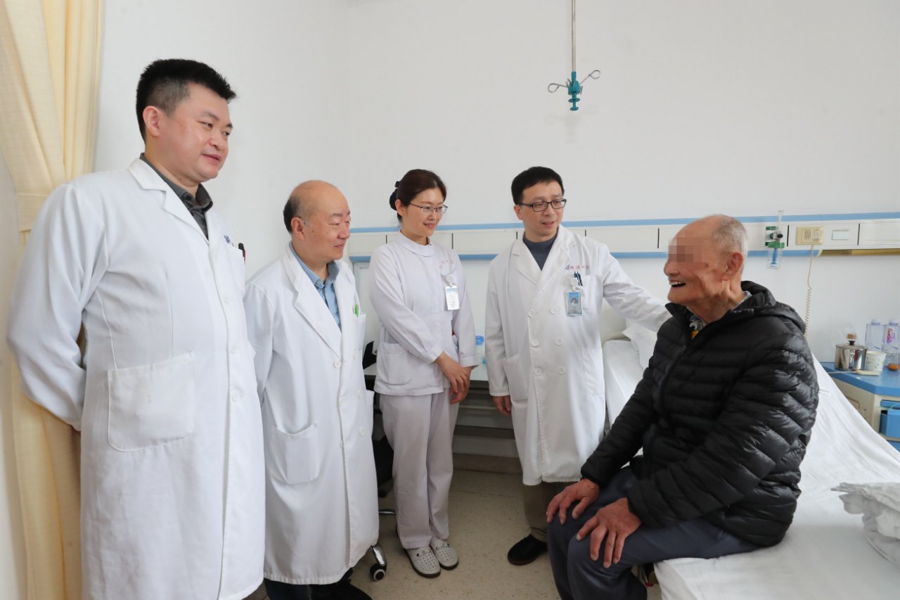 年龄非手术绝对禁忌证！上海十院成功为91岁高龄肝癌患者施行肿瘤切除术