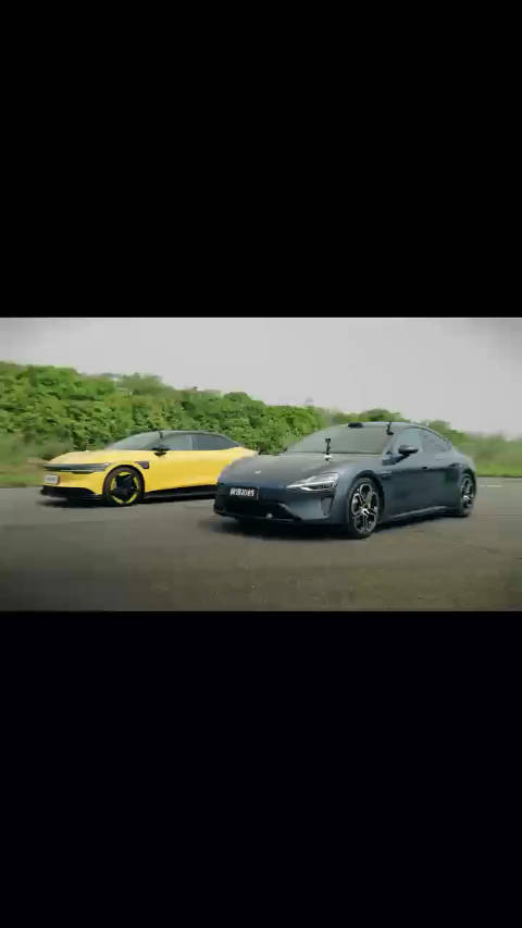 你期待的纯电轿跑巅峰对决来啦！