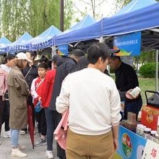 “畜产品质量安全知识进万家”活动在济南市华山公园成功举办