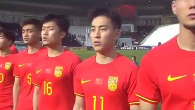 尴尬！u23亚洲杯首场比赛对阵日本队太紧张？中国国奥球员连国歌都唱错了！