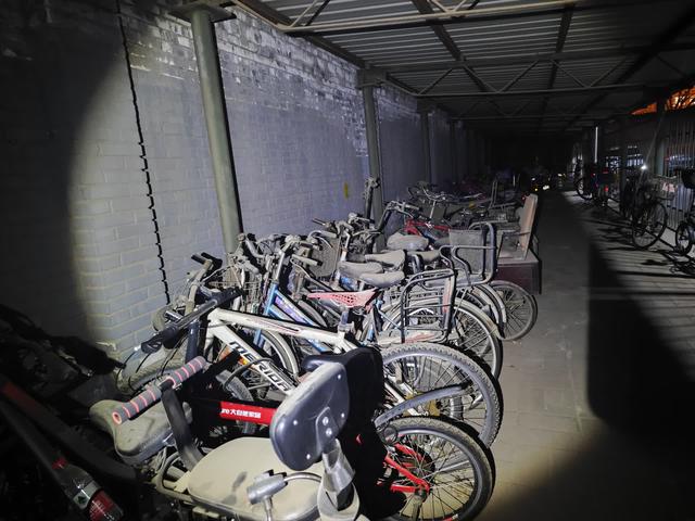 怎样装电动车车棚 ab7e-680ca5557d370b17e266f9e860b36574.jpg