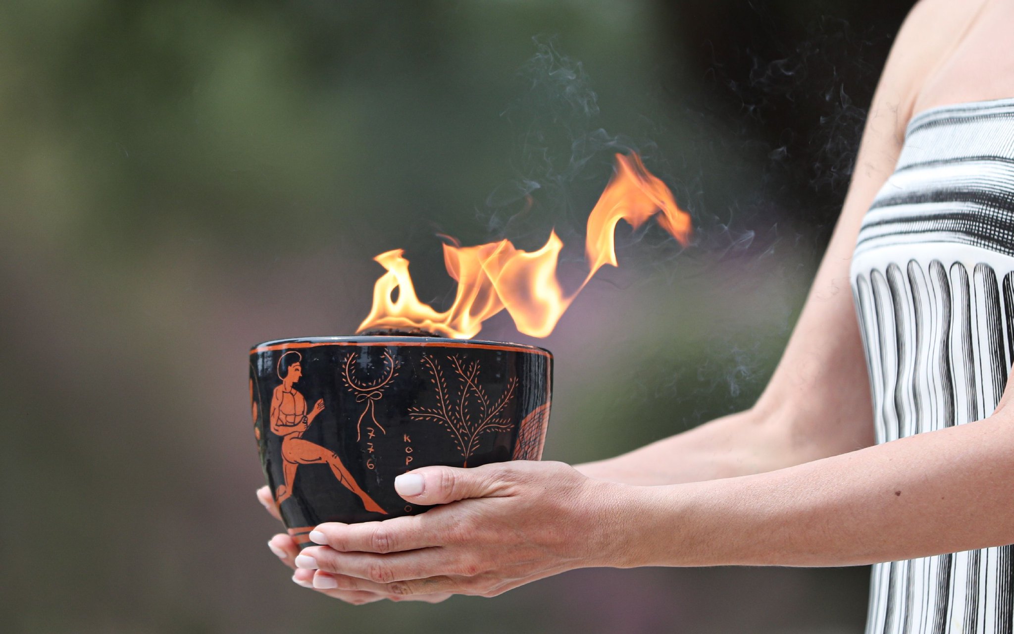巴黎奧運會聖火火種採集儀式在希臘古奧林匹亞遺址舉行。 圖/新華社