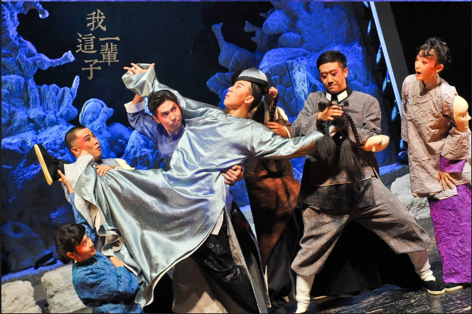北京曲劇《我這一輩子》深受年輕觀眾喜愛。  北京市曲劇團供圖