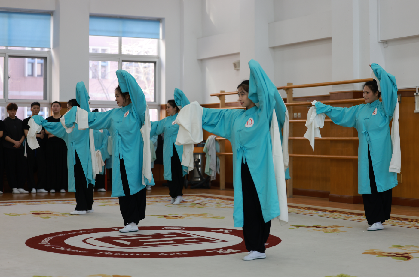 中國戲曲學院2023級北京曲劇班考試現場，重視傳統劇種年輕演員的栽培。  北京市曲劇團供圖