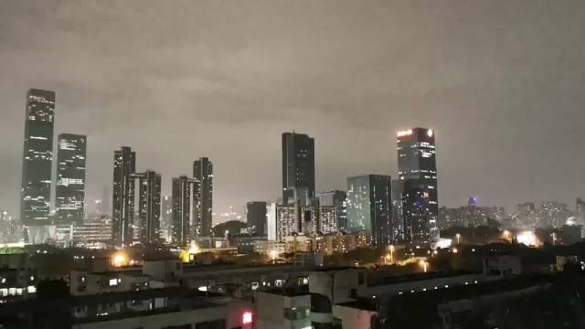 深圳市发布暴雨黄色预警信号、雷雨大风黄色预警信号扩展至全市