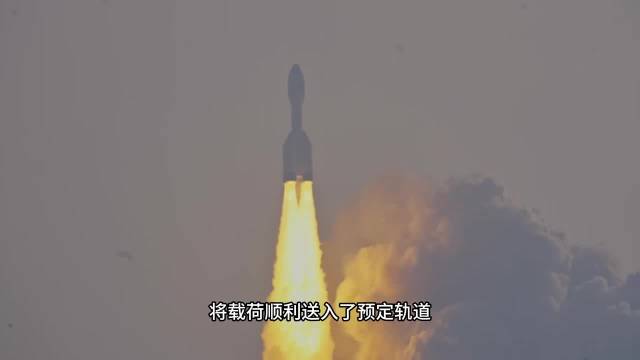 据解放日报，二次元大学生为献礼中国航天日，自制微型火箭发射器并成功发射