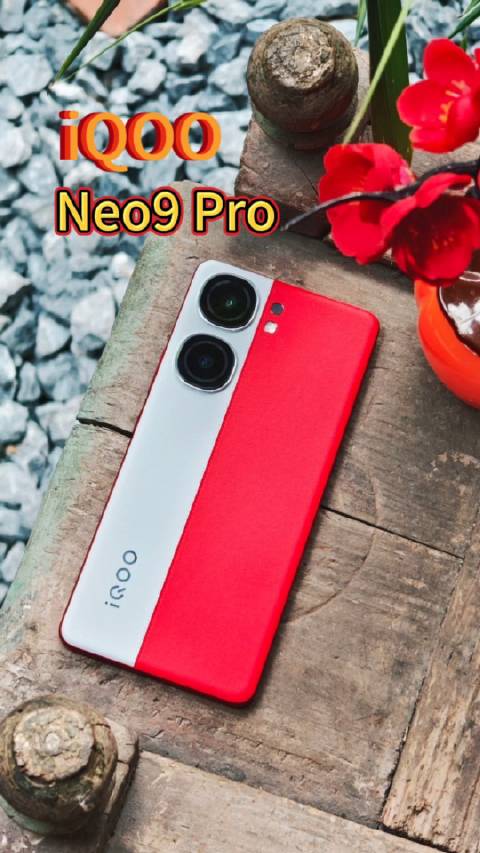 ️‍🔥iQOO Neo9 Pro 红白魂 ​🤳双色双纹素皮拼接工艺