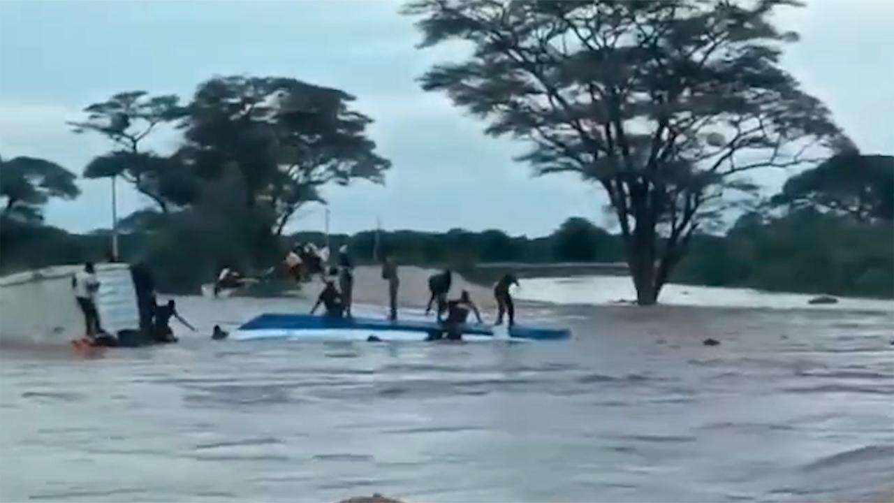 肯尼亚多地连降暴雨