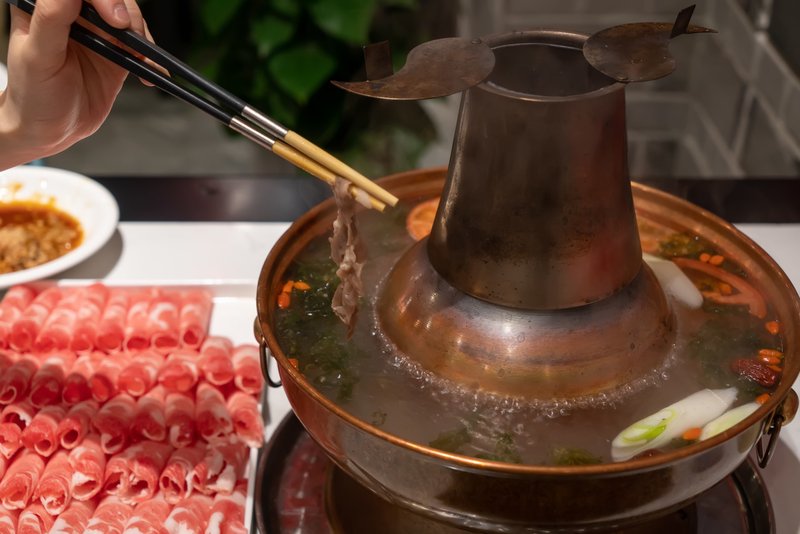 銅鍋涮肉。 圖/IC photo