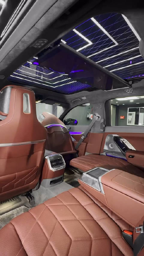 沉浸式感受全新宝马760