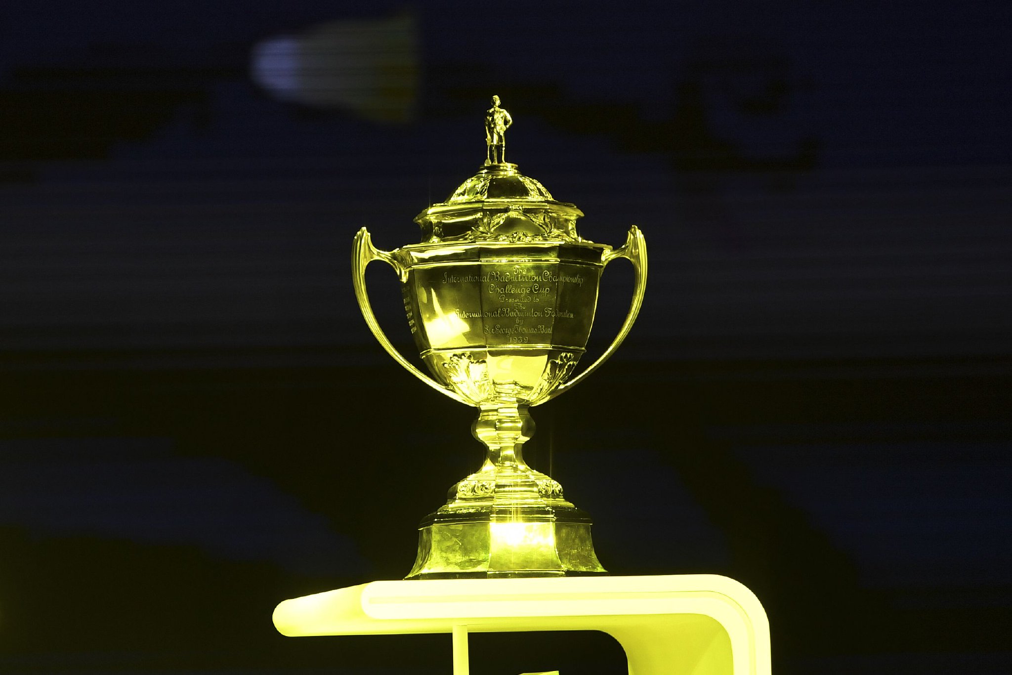 主場作戰的中國羽毛球隊隊史第八次同時贏得湯尤杯雙冠。