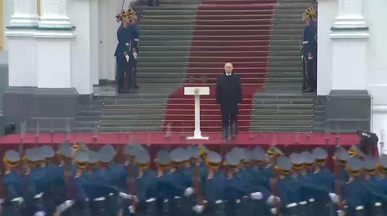 普京检阅克里姆林宫警卫团