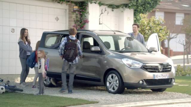 达契亚Lodgy官方宣传片，典型的欧系紧凑型MPV，没侧滑门没啥好惊讶的