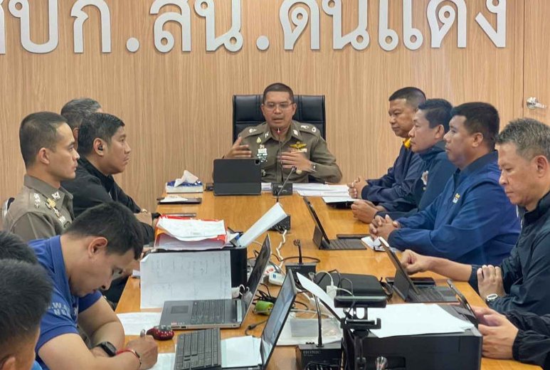 泰國警方宣佈案件進展，圖自泰媒