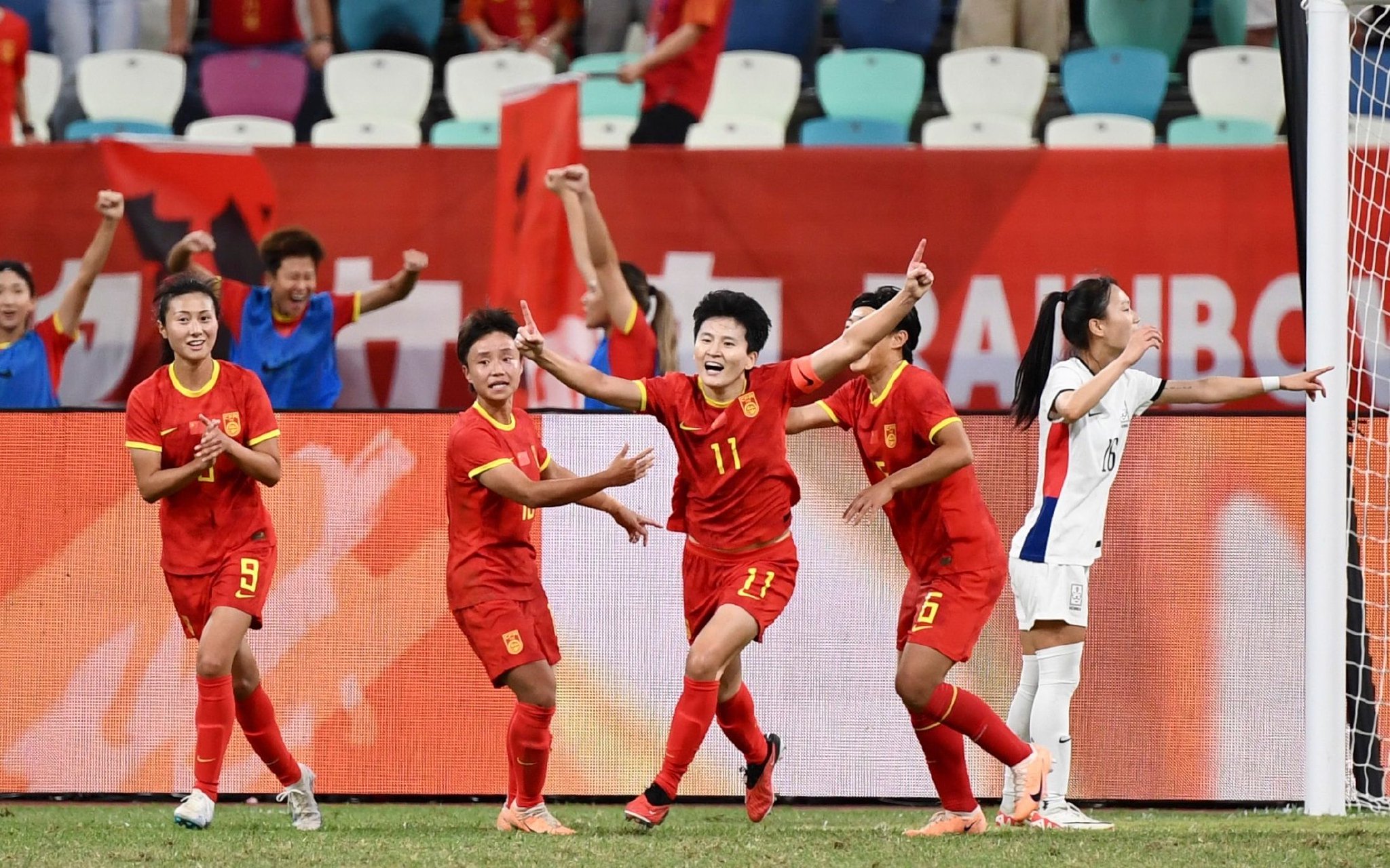 除了日本和澳州，中國女足等亞洲隊伍今年迎來大賽空窗期。 資料圖/新華社