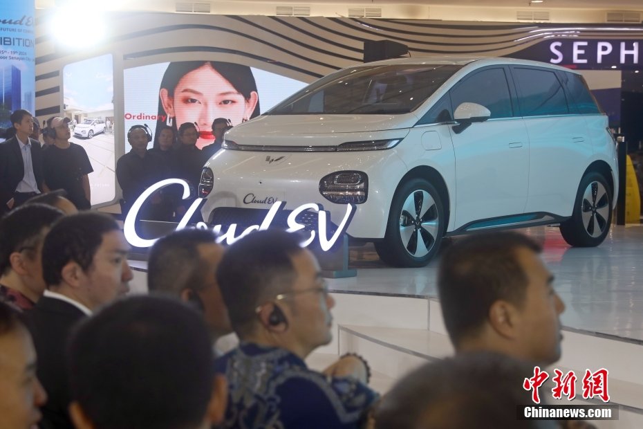 五菱宏光s和五菱荣光v_五菱荣光怎么样五菱汽车_五菱