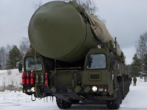 可发射核弹头的洲际导弹，射程8000公里正式列装俄军！