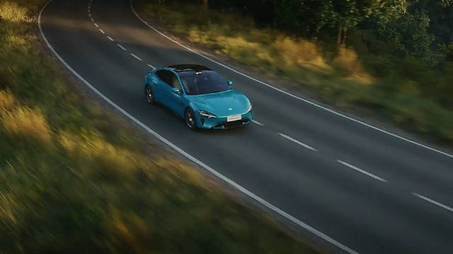 小米SU7保费超玛莎拉蒂？车主嫌贵保险公司喊亏！