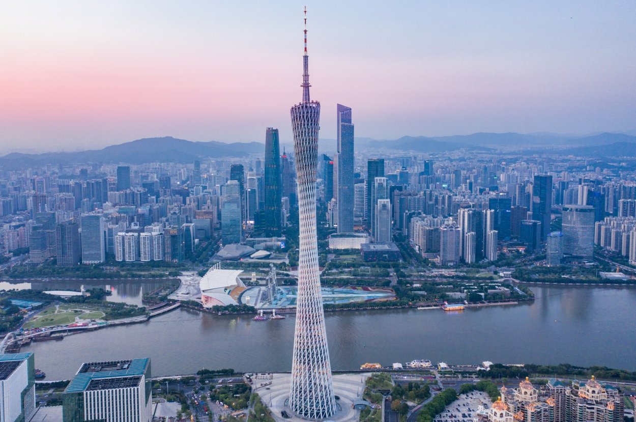 广州楼市新政落地的“不眠夜”:开发商喊话收回折扣,有银行连夜发通知跟进|新政|住房|首付_新浪新闻