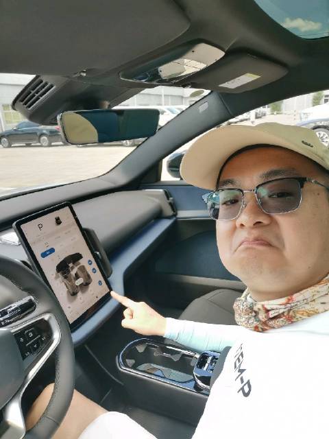 EX30隐藏“保险箱”挺好，但不方便藏私房钱