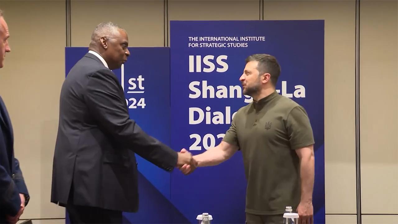 泽连斯基与美防长会面