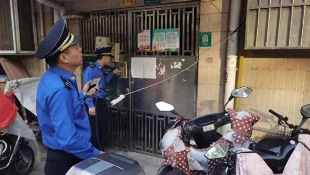 上海城管开展电动自行车安全治理专项行动(图片来源:上海城管公众号)