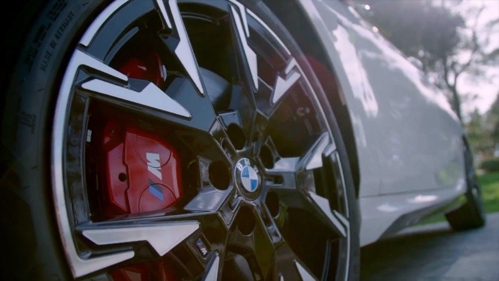 视频：新一代宝马1系棚拍详解（BMWBLOG）