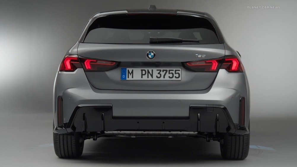 视频：新一代宝马1系（F70）M Sport静态展示