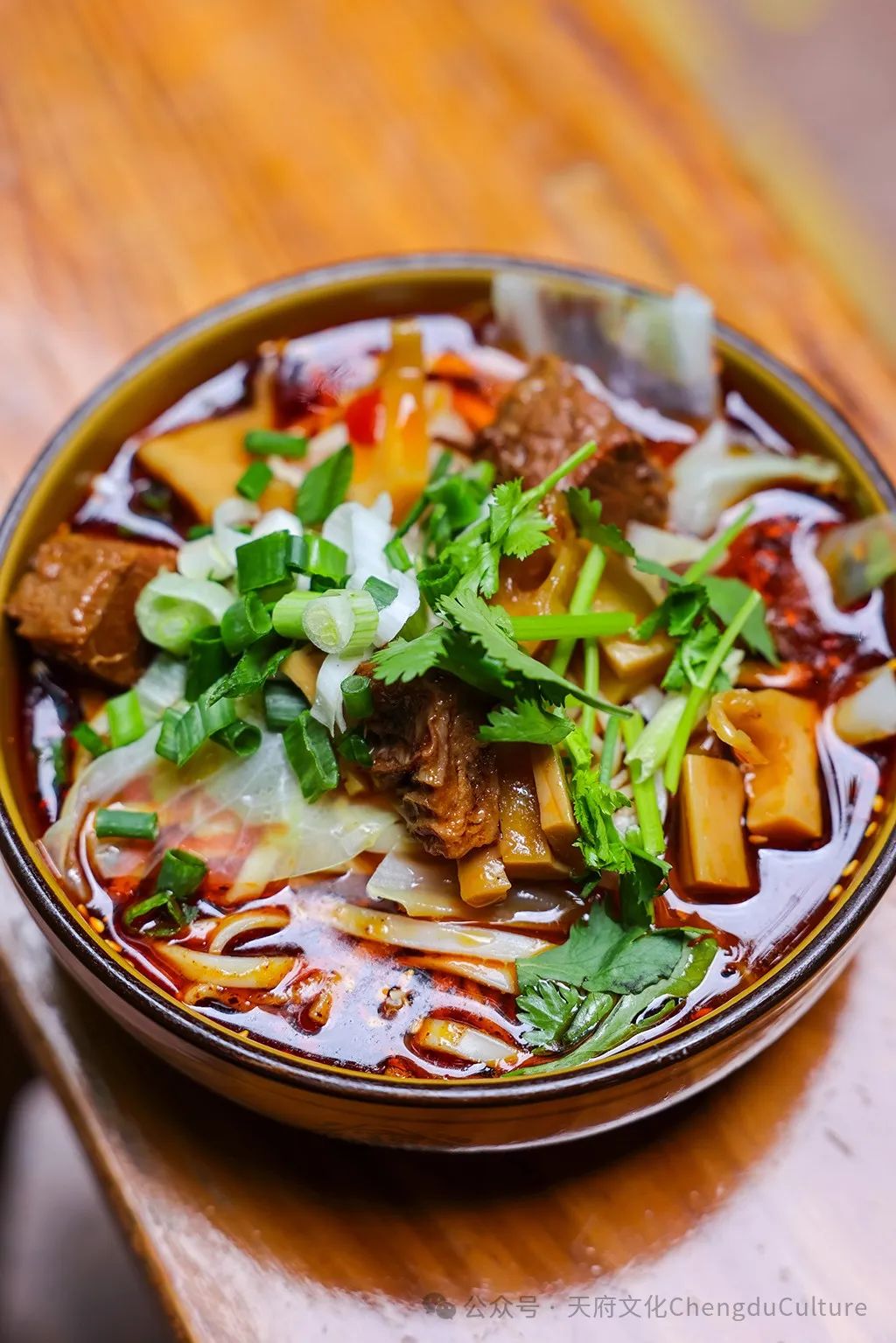 笋子和牛肉分量都很足 摄|陈其飞
