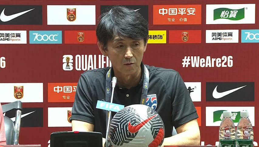 双方主帅发布会回应媒体犀利提问