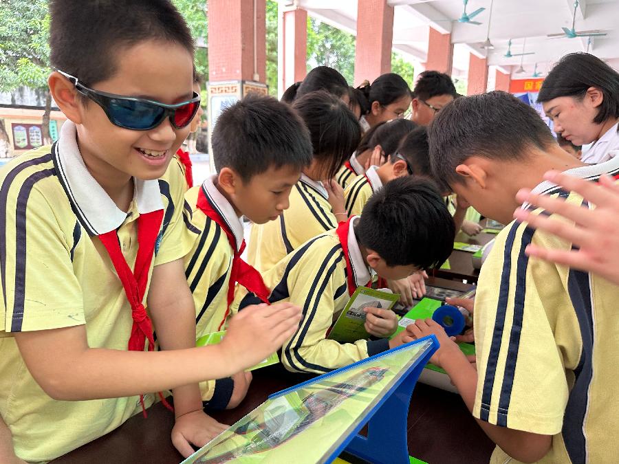 广州花都区小巷子分布情况大揭秘，三亚旅游避坑和灵丘贷款攻略全解析