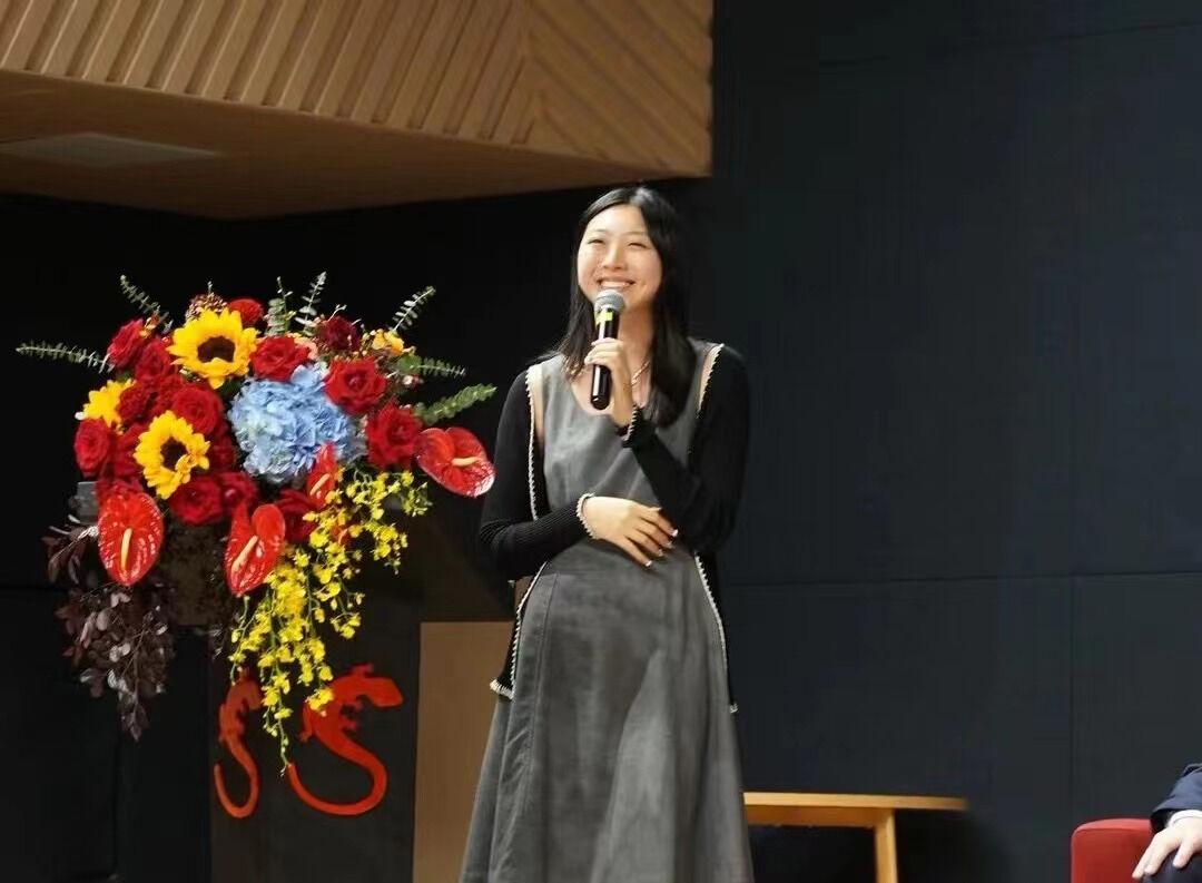 李思嘉在sis2024届高三毕业典礼上发言