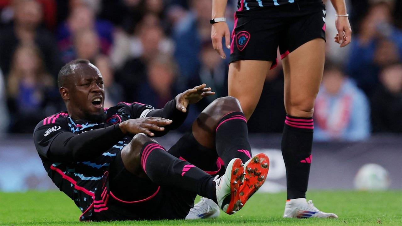 博尔特右腿跟腱断裂