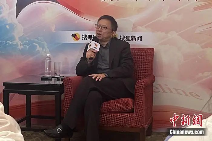 搜狐創始人、董事局主席兼CEO張朝陽接受採訪。中新網記者 吳濤 攝