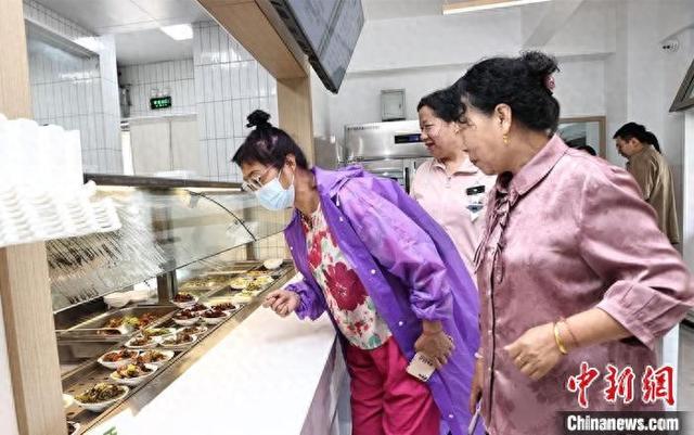 吉林市社區長者食堂。楊明龍 攝