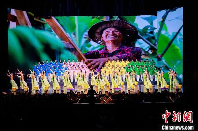 圖為合唱及舞蹈表演《林下讚》。福建藝術職業學院 供圖