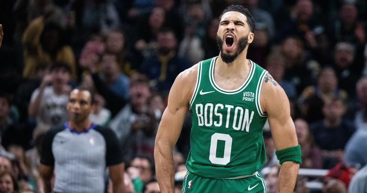 库里塔图姆领军对攻三分雨引爆全场