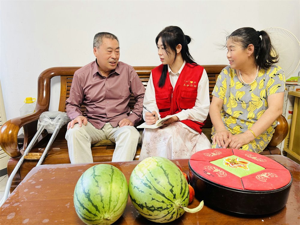 海州新南街道：夏日送清凉 关爱暖人心|连云港市|江苏省|防暑|物业|独居老人_新浪新闻