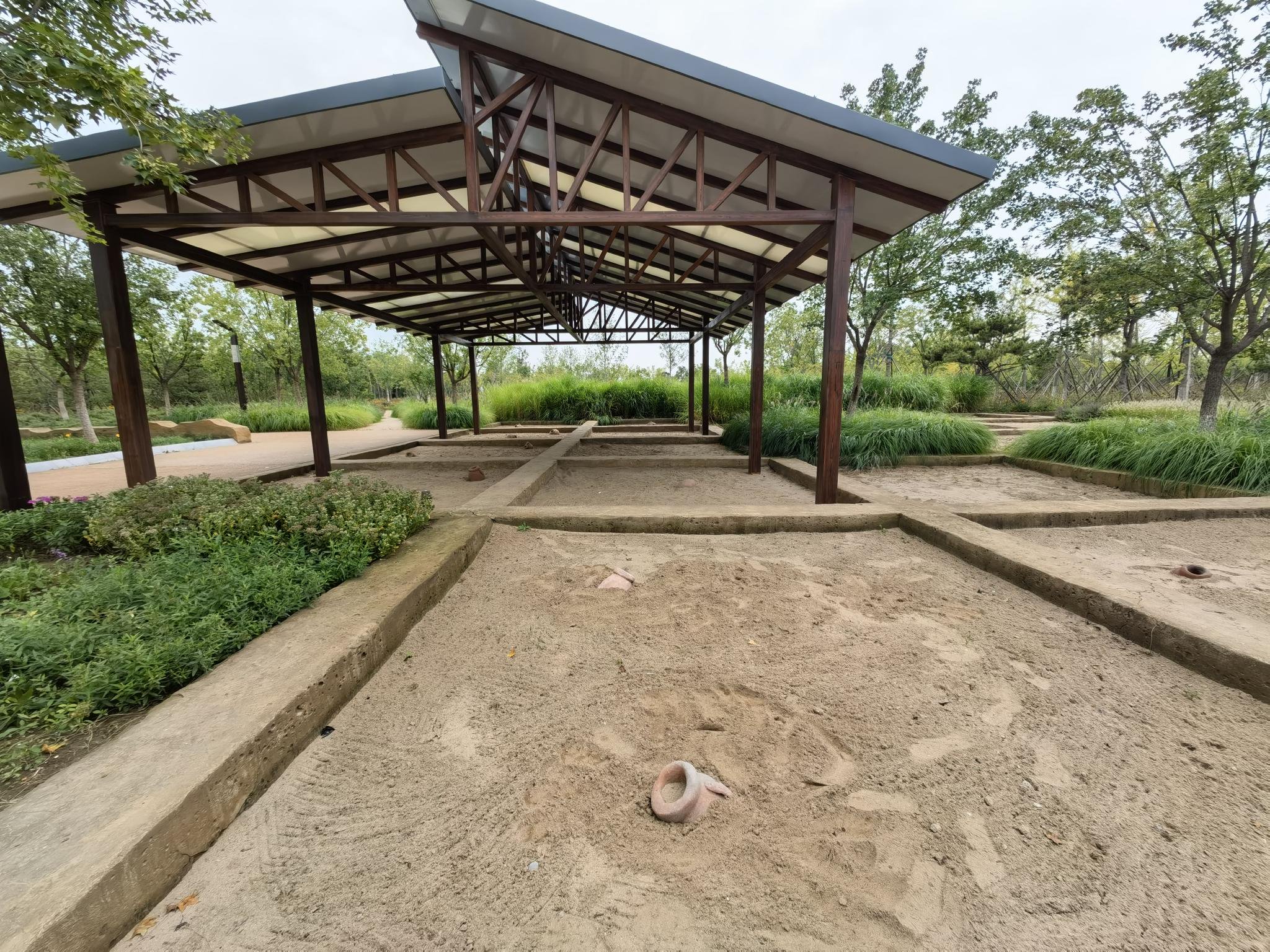 2021年9月14日,路縣故城遺址公園設置的模擬考古體驗區。資料圖片/新京報記者 陶冉 攝