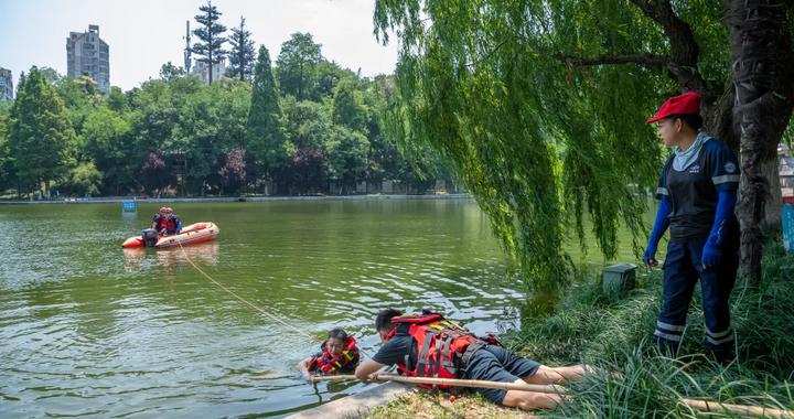 防溺水！防溺水！防溺水！重要的事情说三遍！|溺水|落水_新浪新闻
