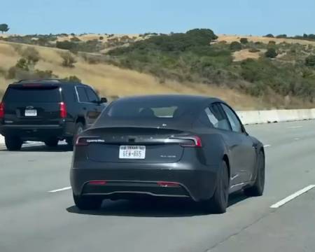 新款特斯拉已经砍掉后视镜了？