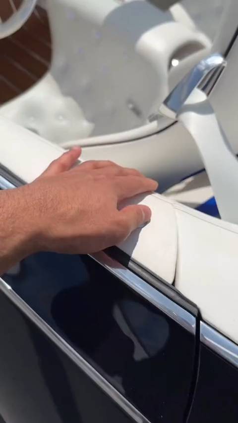 vision6概念车，这车漆，这内饰，说陆地游艇确实不为过