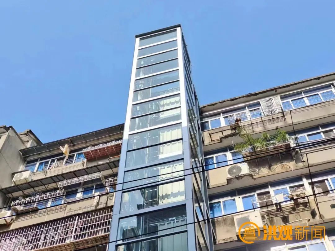 东湖区董家窑街道永外正街158号小区去年12月安装完成的电梯