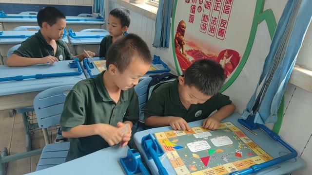 什么样才算是好学生 f8d0-06b564ecdd138b07d842f08e6ef2d3a0.jpg