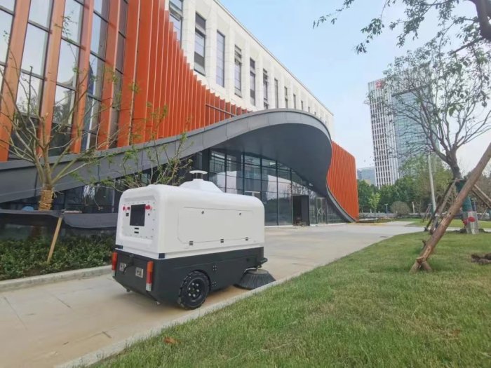 合肥中科智驰科技有限公司研发的无人清扫车。（图源：合肥创新院）